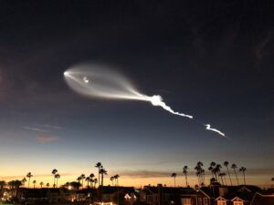 F9 dans le ciel californien