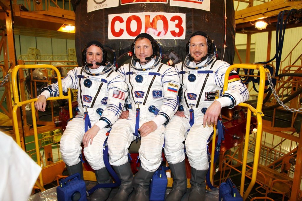 Astronauts in front of Soyuz (NASA)