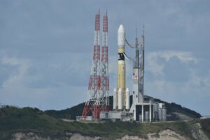 H-IIB/HTV-7 on pad (@naritamasahiro)