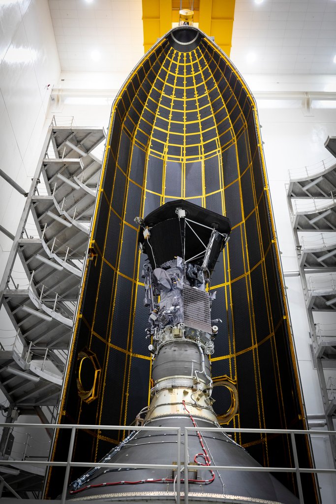 Parker Probe in fairing (NASA)